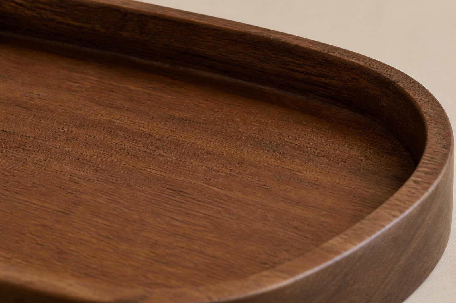 Entry catchall tray — close-up detail